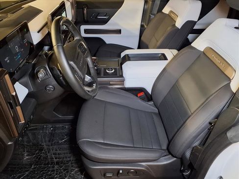 Used 2025 GMC Hummer EV 2X image 14