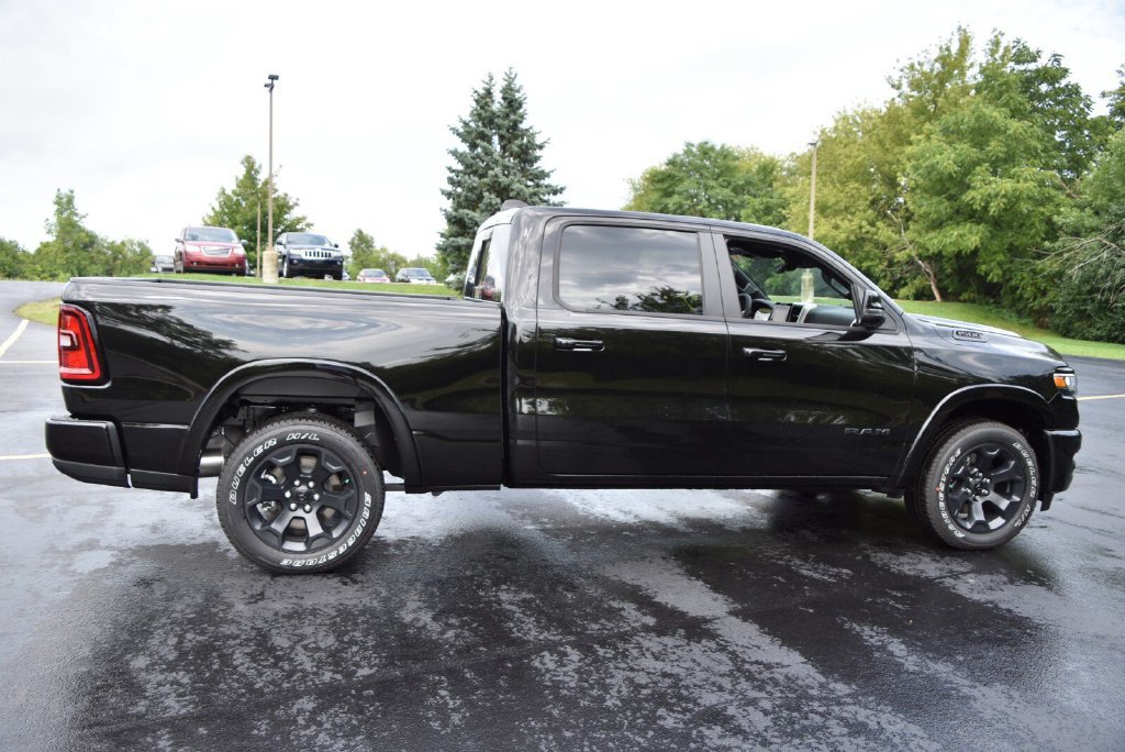 New 2026 RAM 1500 Big Horn AWD/4WD image 6
