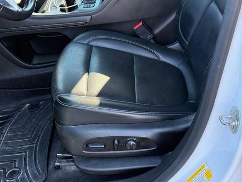 Used 2021 GMC Acadia SLT w/ Technology Package image 18