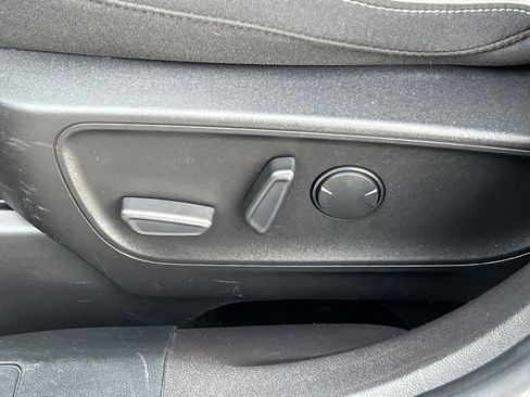 Certified 2023 Ford Escape Active image 9