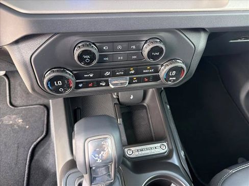 New 2026 Ford Bronco Outer Banks AWD/4WD image 15