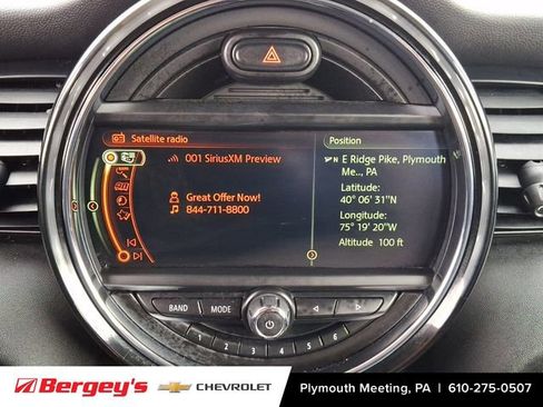 Used 2016 MINI Cooper 2-Door Hardtop image 20