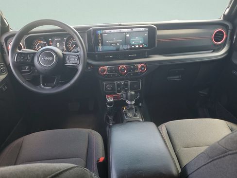Used 2024 Jeep Wrangler Unlimited Rubicon w/ Technology Group AWD/4WD image 11