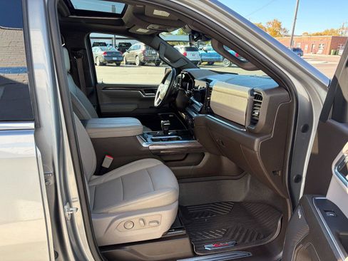 Used 2023 Chevrolet Silverado 1500 LTZ w/ LTZ Premium Package image 23