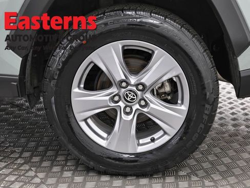 Used 2022 Toyota RAV4 XLE image 33