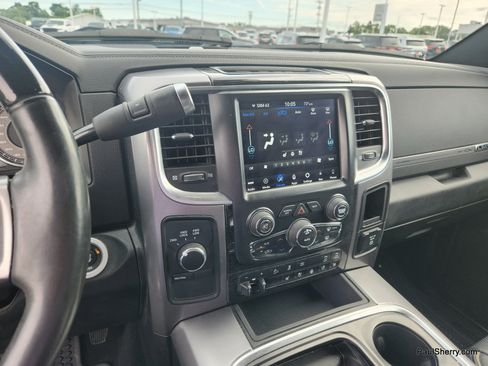 Used 2018 RAM 2500 Limited AWD/4WD image 38