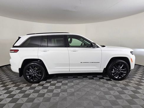 New 2026 Jeep Grand Cherokee Limited AWD/4WD image 3