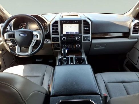 Used 2020 Ford F150 Lariat w/ Equipment Group 502A Luxury AWD/4WD image 17