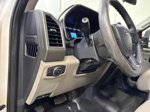 Used 2022 Ford F350 XL w/ Power Equipment Group image 21