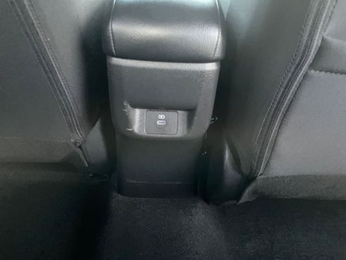 Used 2025 Nissan Versa SV image 22