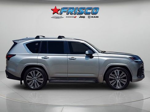 Used 2024 Lexus LX 600 4WD w/ Luxury Package image 8