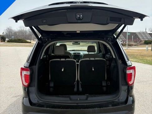 Used 2016 Ford Explorer Platinum AWD/4WD image 6