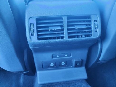 Used 2024 Land Rover Range Rover Velar Dynamic HSE image 26