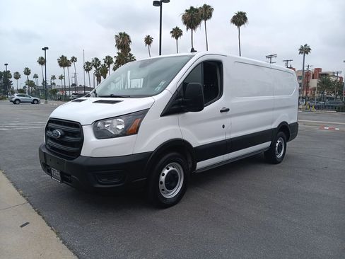 Used 2020 Ford Transit 150 Low Roof RWD image 3