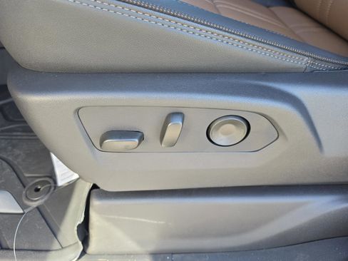 New 2026 Chevrolet Silverado 1500 High Country AWD/4WD image 22