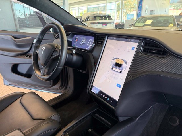 Used 2018 Tesla Model X 100D AWD/4WD image 29