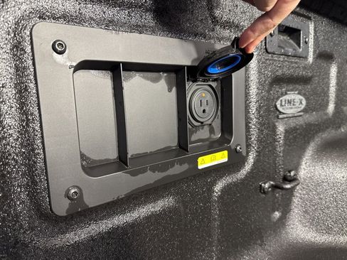 New 2025 Ford Ranger XLT w/ FX4 Off-Road Package image 10