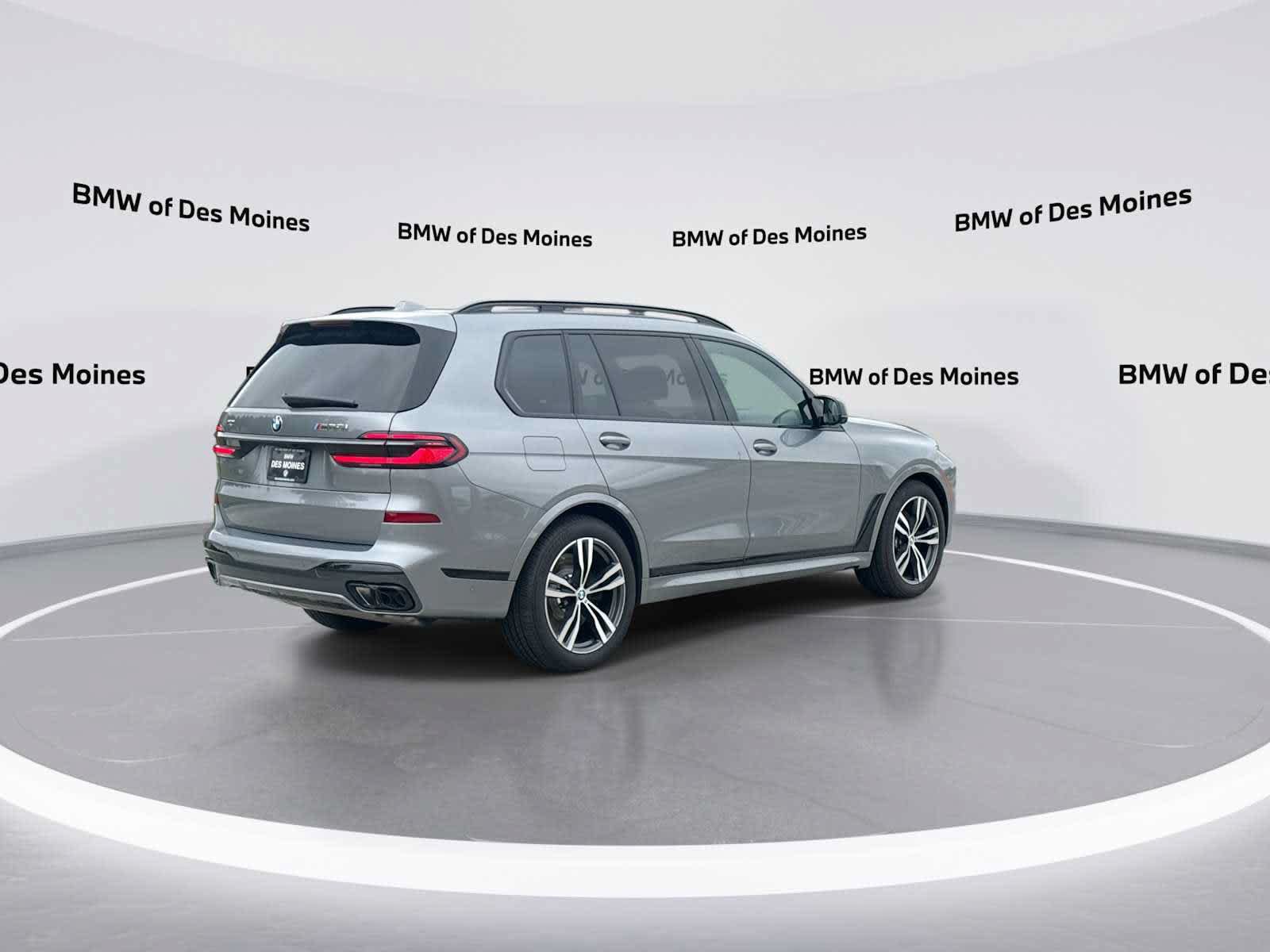 Used 2026 BMW X7 M60i w/ M Sport Professional Package AWD/4WD image 8
