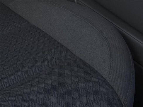 New 2026 GMC Sierra 1500 SLE image 21