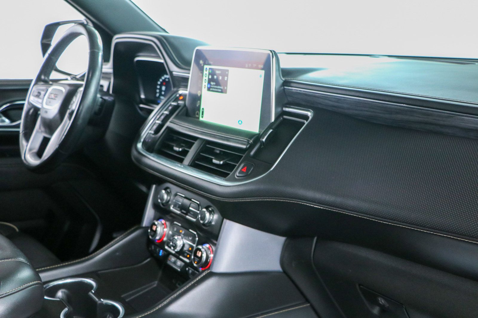 Used 2022 GMC Yukon SLT w/ SLT Premium Package RWD image 30