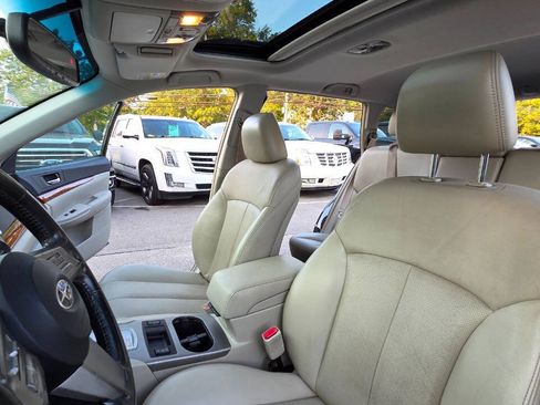 Used 2010 Subaru Outback 2.5i Limited AWD/4WD image 29