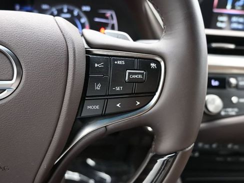 Used 2021 Lexus ES 250 w/ Premium Package AWD/4WD image 22