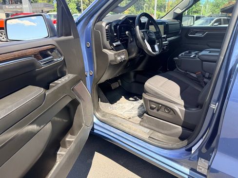 Used 2024 GMC Sierra 1500 SLE w/ Preferred Package AWD/4WD image 19