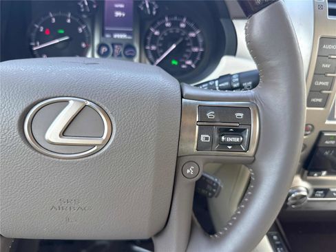 Used 2018 Lexus GX 460 Premium image 17