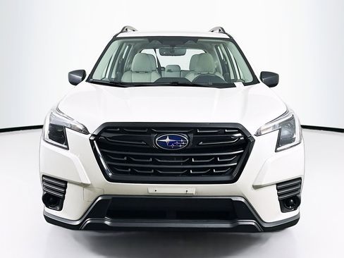 Used 2023 Subaru Forester image 2