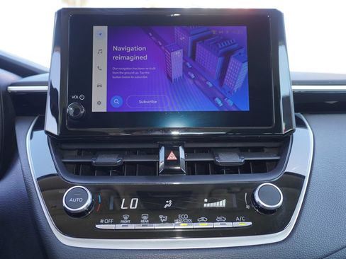 Used 2023 Toyota Corolla LE FWD image 15