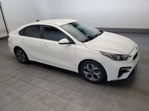 Used 2019 Kia Forte LXS image 11