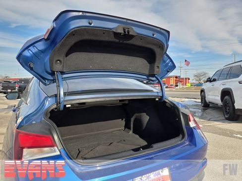 Used 2023 Hyundai Elantra SEL w/ Convenience Package image 23