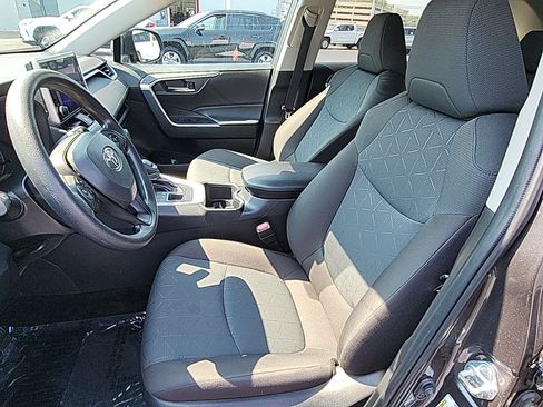 Certified 2025 Toyota RAV4 XLE AWD/4WD image 19
