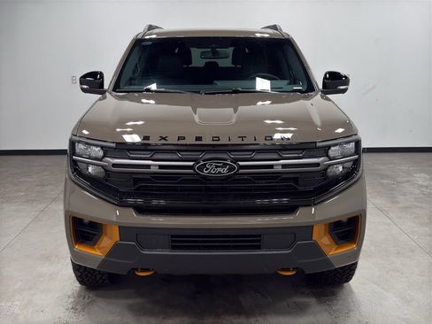 New 2026 Ford Expedition Tremor image 3