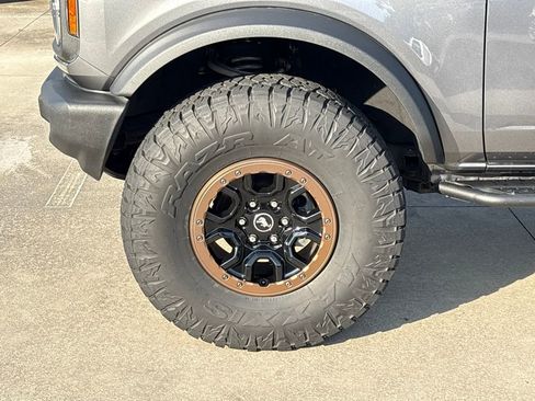 Used 2022 Ford Bronco 4-Door w/ Sasquatch Package image 13