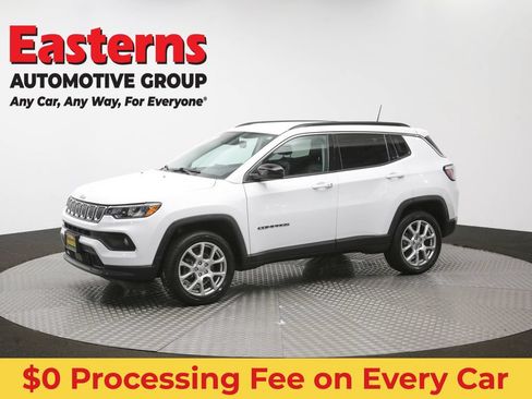 Used 2022 Jeep Compass Latitude AWD/4WD image 55