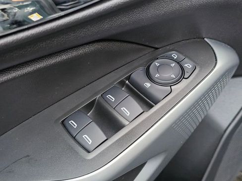 Certified 2025 Chevrolet Trax LS image 24