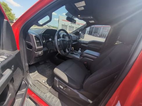 Used 2018 Ford F150 XLT w/ Equipment Group 302A Luxury AWD/4WD image 9