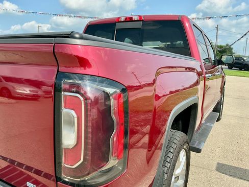 Used 2018 GMC Sierra 1500 SLT w/ SLT Premium Package AWD/4WD image 27