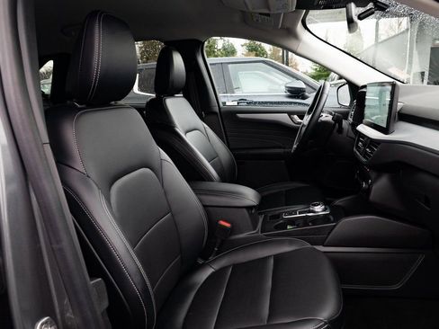 Used 2024 Ford Escape Platinum image 24