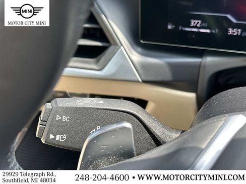 Used 2023 BMW 330i xDrive Sedan w/ Premium Package AWD/4WD image 28