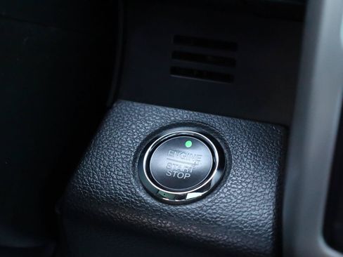 Used 2018 Ford F150 Lariat AWD/4WD image 38