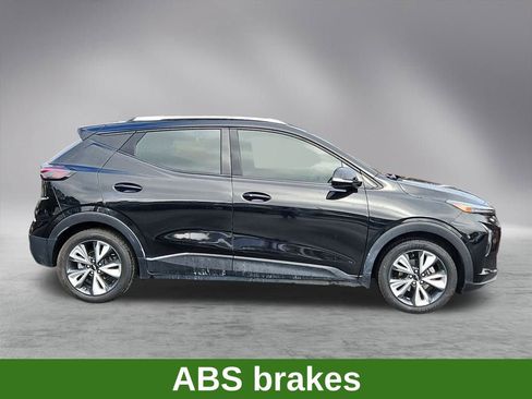 Used 2023 Chevrolet Bolt EUV LT w/ Convenience Package image 8