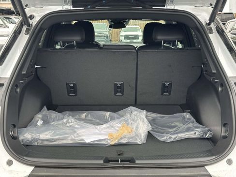 New 2026 Chevrolet Equinox EV LT image 22