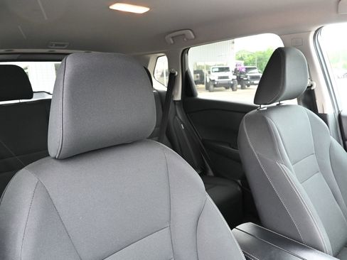 Used 2024 Nissan Rogue S AWD/4WD image 29