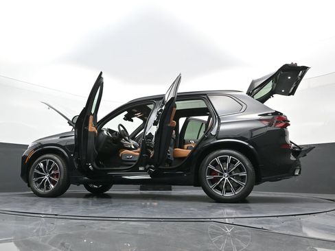 New 2026 BMW X5 xDrive50e w/ M Sport Package image 42