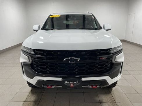 Used 2023 Chevrolet Tahoe Z71 w/ Luxury Package AWD/4WD image 2