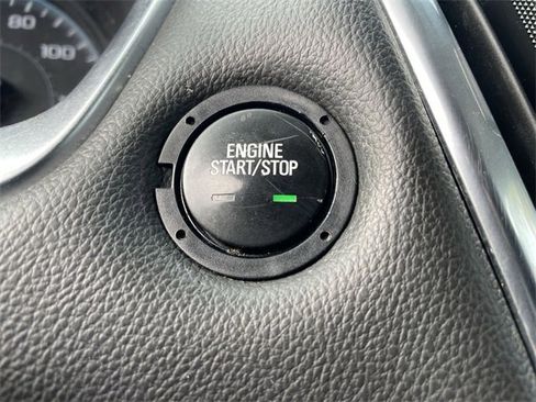 Used 2019 Chevrolet Traverse LT w/ LPO, Blackout Package image 16