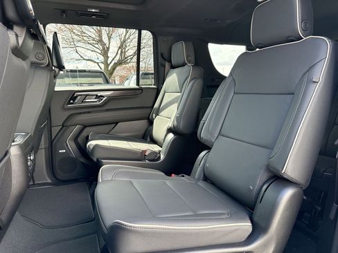 New 2026 GMC Yukon XL Elevation image 22