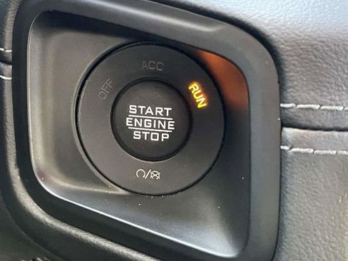 Used 2024 Jeep Wrangler Unlimited Rubicon AWD/4WD image 29